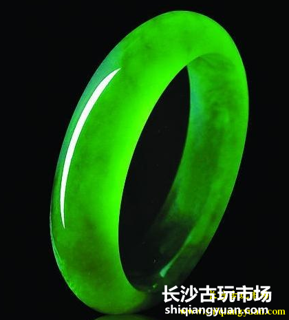 鉴定翡翠手镯5大诀窍