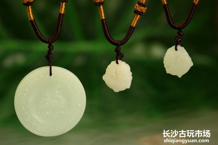 鉴别玉器老工、新工的重要方法