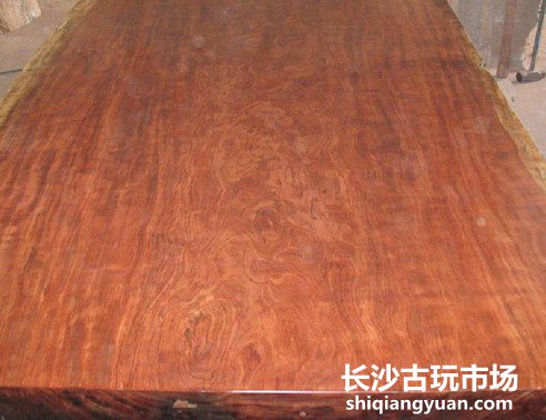 浅析花梨木和黄花梨的区别