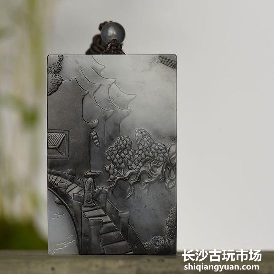 如何在玉雕中合理运用玉石天然的颜色？