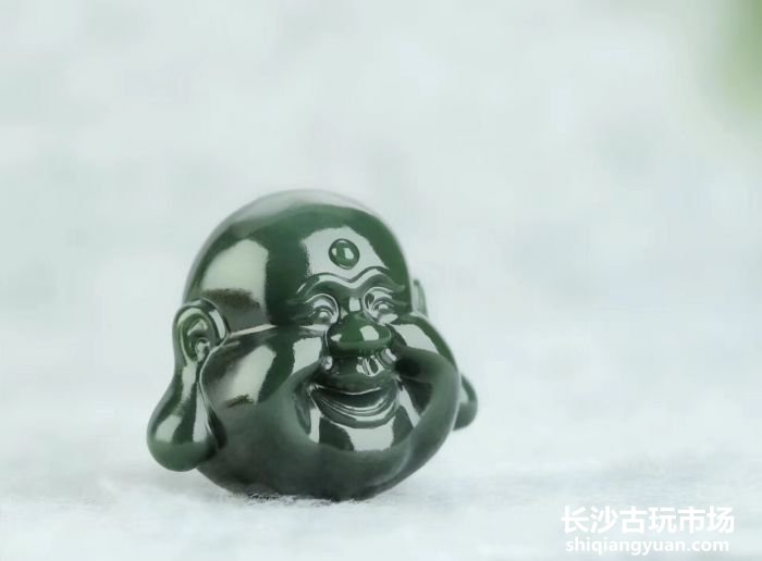 如何挑选适合你的玉佛