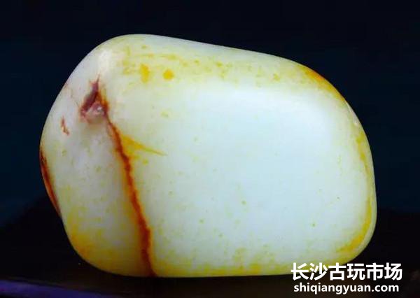 中国新疆和田是软玉的重要产地，如何<a href='http://jd.cang.com/' target='_blank' class='back3'>鉴定</a>软玉的真假！