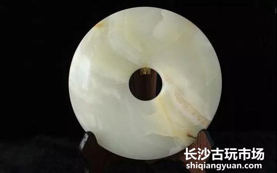 上图为大理石