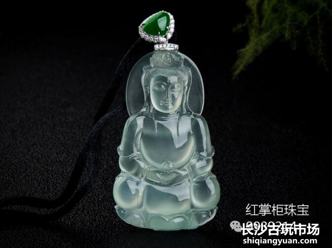 翡翠价格暴跌？翡翠市场令人堪忧！