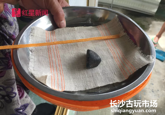 村民找到的陨石