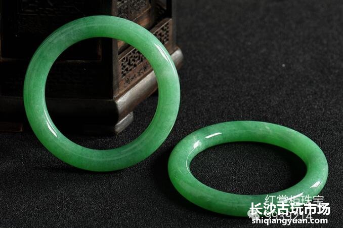 翡翠价格怎么看？哪些因素影响翡翠价格？
