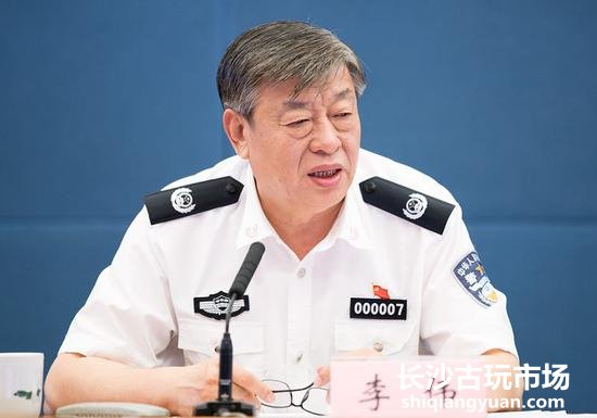 公安部副部长李伟