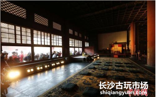 资料图:2016年,北京故宫启动“点亮历史”原状展陈照明方案,包括前三殿(太和殿、中和殿、保和殿)、后三宫(乾清宫、交泰宫、坤宁宫)在内的中轴线六大宫殿几百年来首次亮灯