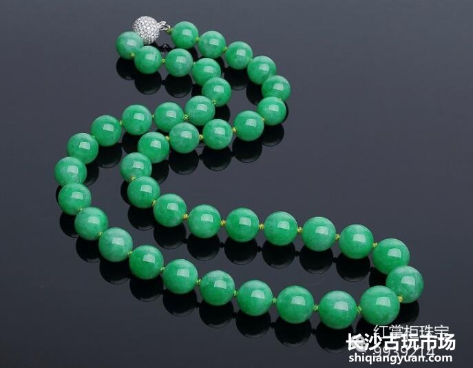翡翠价格要跌价了？最新翡翠价格行情分析