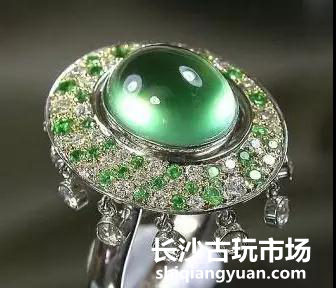 别总拿“我”当翡翠，葡萄石的自述！
